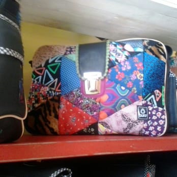 Puro - Shoe Stores Near Me - Rosario, S