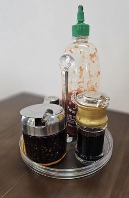 Gu's Noodle House by null