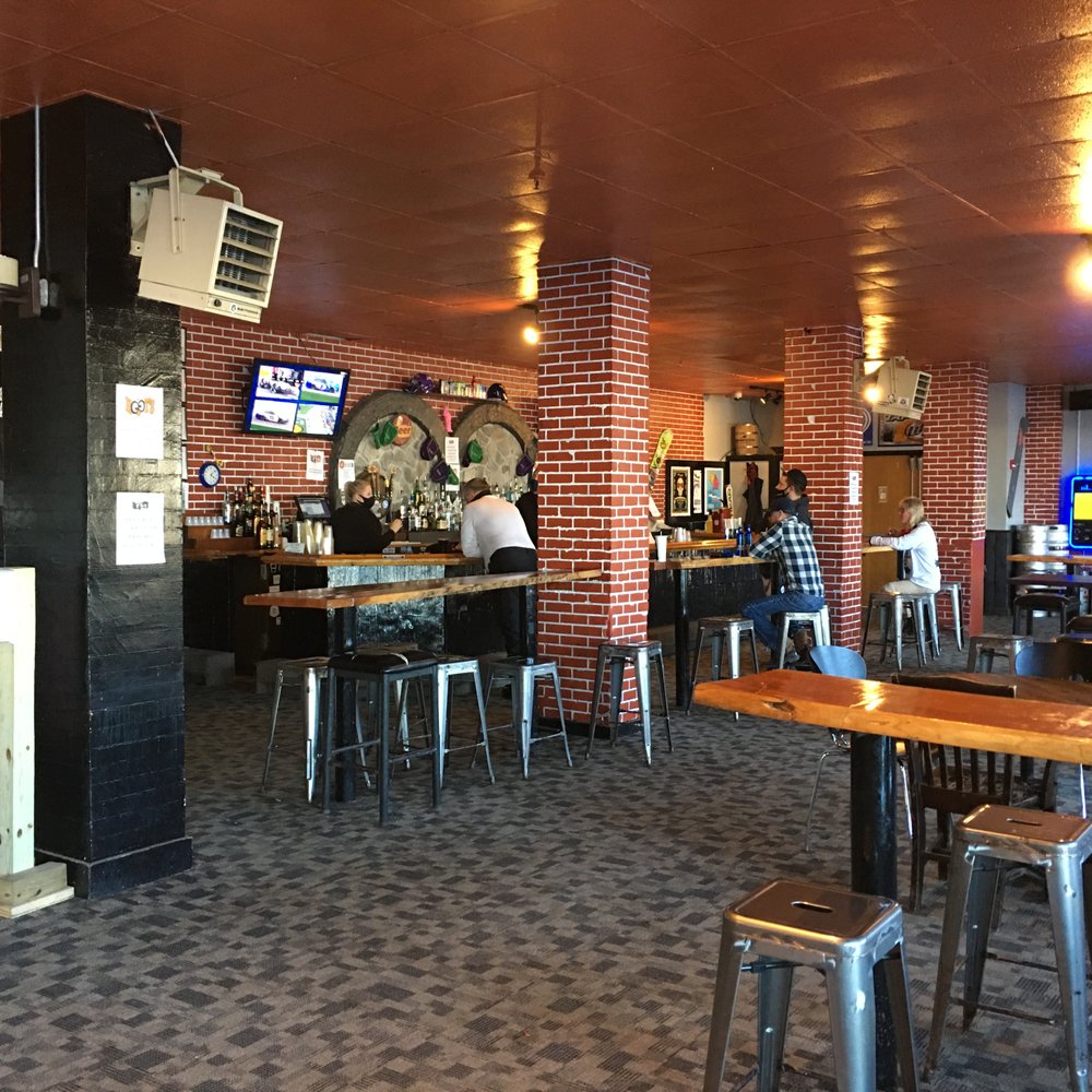 Hoot's Bar and Grill - Interior - Bars Near Me - Snowshoe, West Virginia