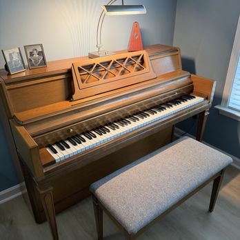 Adaj Perry - New upholstery Piano Bench - Furniture Reupholstery Near Me Adaj Perry - New upholstery Piano Bench - Furniture Reupholstery Near Me