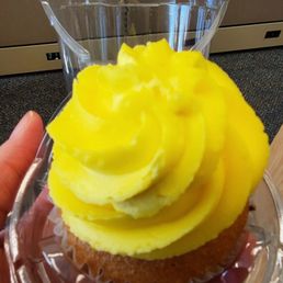 Vanilla cupcake, lemon icing @ Midnite Confections Cupcakery Vanilla cupcake, lemon icing @ Midnite Confections Cupcakery