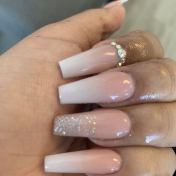 Tips N' Toes - Nail Salons Near Me - Roeland Park, Kansas Tips N' Toes - Nail Salons Near Me - Roeland Park, Kansas