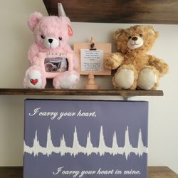 Imagine Me 3D - Our heatbeat canvas represents your baby's heart beat as a sound wave. Our heatbeat bear plays your baby's unique heart beat sound out loud.