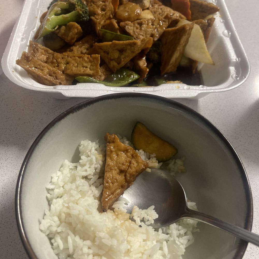 Shanghai Express - Fried tofu and vegetables - Chinese Near Me - Georgetown, Texas