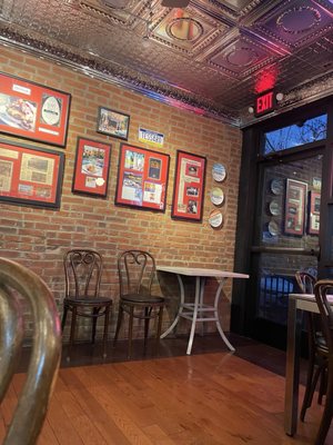 Tessaro's American Bar & Hardwood Grill by null