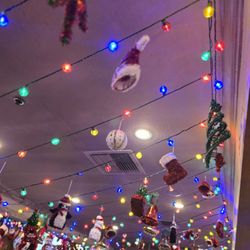 Stroud's - Fun Twinkle decor