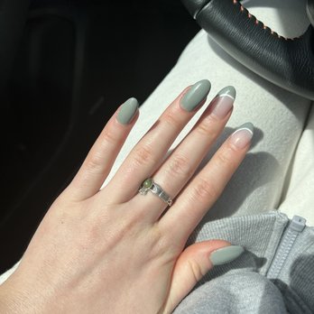 La Nails Salon - Full set - Nail Salons Near Me - Cerritos, California