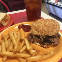 Macon Country Store