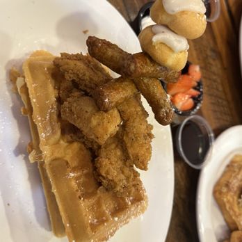 Maple Leaf Diner - Chicken, Waffles, Turkey sausage with strawberries & cream on side - American Near Me - Dallas, Texas