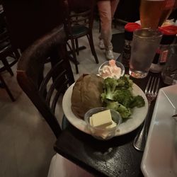 Gus's Franklin Park Restaurant