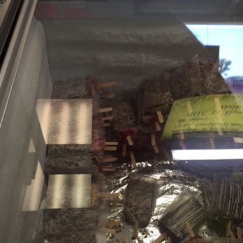 Paleteria La Reyna De Michoacan - I paid already and forgot I wanted to get a bunch of these!! - Juice Bars & Smoothies Near Me - El Monte, California