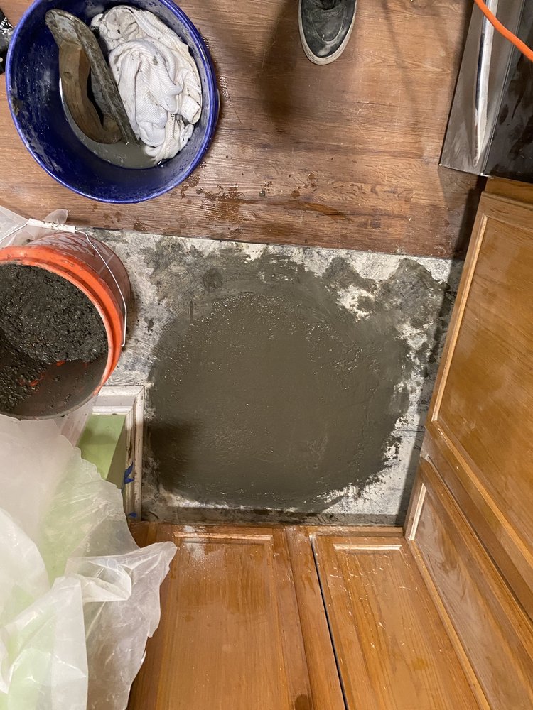 Slide of Decker Down Contracting