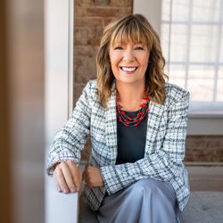 Cameron Group - Sibcy Cline Realtors - Cathy Alexander - Senior Sales Vice President with Sibcy Cline Realtors