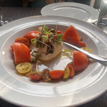 Vine and Oak - Burrata - Comfort Food Near Me - Cranford, New Jersey