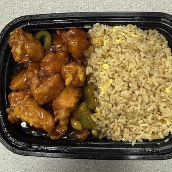 Mexichina - General chicken with fried rice - Chinese Near Me - La Vergne, Tennessee