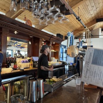 Nancy's - Bar - Seafood Near Me - Oak Bluffs, Massachusetts