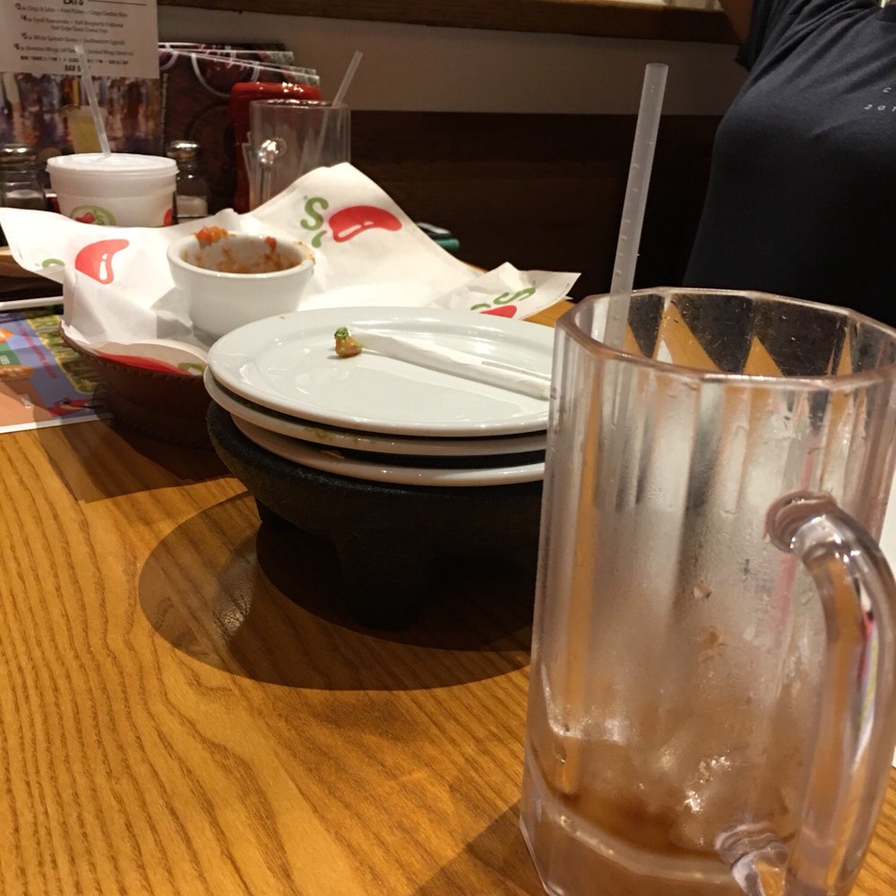 Chili's - Empty drinks, empty chips, dirty table... and this was before our entrees. - Tex-Mex Near Me - Charlotte, North Carolina Chili's - Empty drinks, empty chips, dirty table... and this was before our entrees. - Tex-Mex Near Me - Charlotte, North Carolina