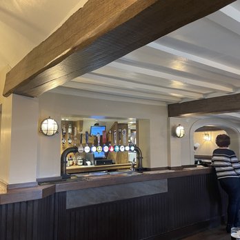 The Pheasant Restaurant - Other side of bar - British Near Me - Hillingdon, XGL The Pheasant Restaurant - Other side of bar - British Near Me - Hillingdon, XGL