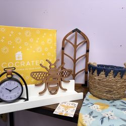 Flowers By The Neuse - Home decoration set