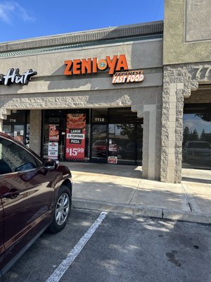 Zeni-Ya Japanese Fast Food by null