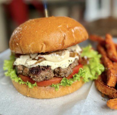 Shady's Burgers & Brewhaha by null