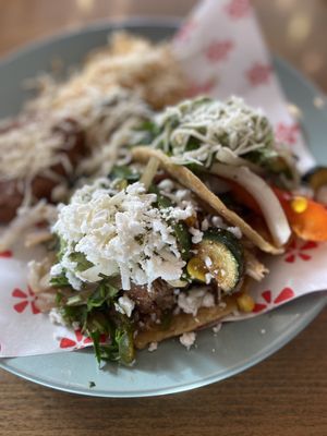 Cinco TacoBar by null