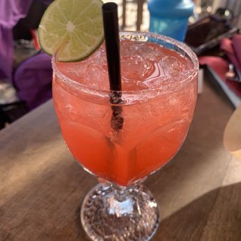 Stumblina’s Cantina - Strawberry margarita - American Near Me - Cave Creek, Arizona