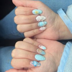 Paris Nails - Ocean themed nails