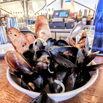 Toy Soldier - Bowl of mussels in white wine broth - New American Near Me - San Francisco, California Toy Soldier - Bowl of mussels in white wine broth - New American Near Me - San Francisco, California