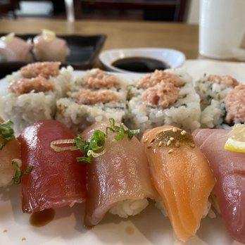 Sushi Don - You can actually see the freshness. - Sushi Bars Near Me - Valley Village, California Sushi Don - You can actually see the freshness. - Sushi Bars Near Me - Valley Village, California