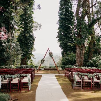 AC Florist - Ceremony set up - Florists Near Me - Aiea, Hawaii AC Florist - Ceremony set up - Florists Near Me - Aiea, Hawaii