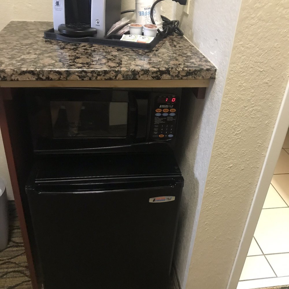 Holiday Inn Express Charles Town - Room has microwave and fridge - Hotels Near Me - Ranson, West Virginia Holiday Inn Express Charles Town - Room has microwave and fridge - Hotels Near Me - Ranson, West Virginia