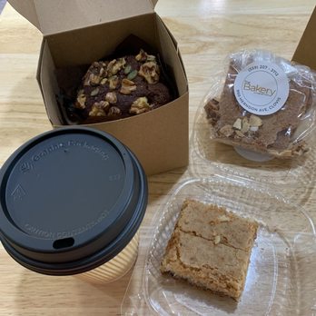The Bakery by Indulge Right - Top: pumpkin (left), cinnamon cookies with almond slices Bottom: chai tea (left), magic bars - Gluten-Free Near Me - Clovis, California