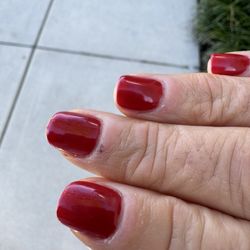 Le Luxe Nail Bar - Le Luxe uneven cut terrible manicure