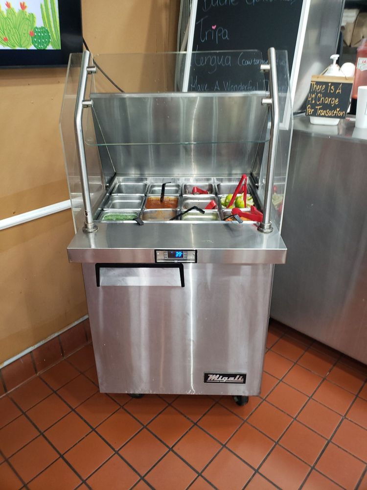 Algoberto's Taco Shop