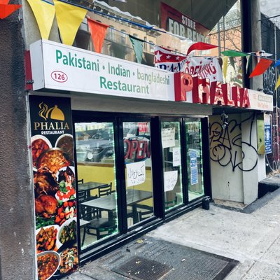 Phalia by null