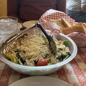 Vinny Vanucchi's - Italian Near Me - Galena, Illinois