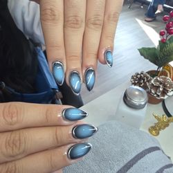 Bellagio Nail - Aurora nail valentine special