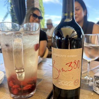 Miramonte Winery - White sangria and red wine Sin 380 - Wineries Near Me - Temecula, California