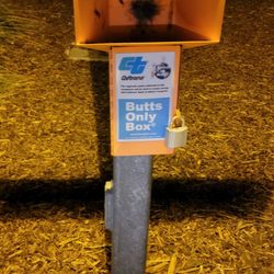 Blue Star Memorial Highway Rest Stop - Looks like a BUTT