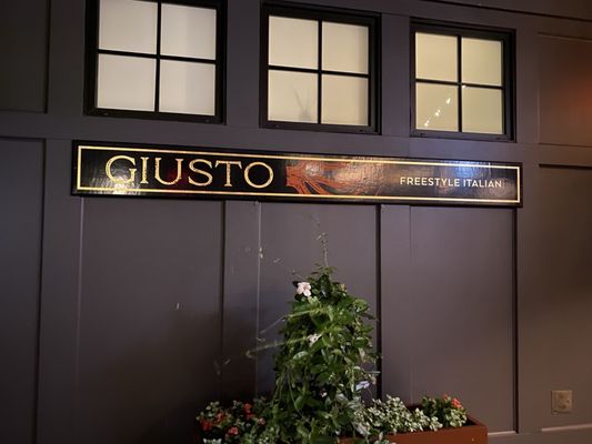 Giusto by null