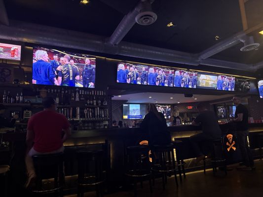 Cruisers Pizza Bar Grill by null