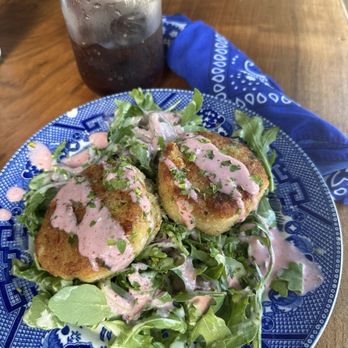Dutch Flat Hotel - Ahi Cakes - Hotels Near Me - Dutch Flat, California