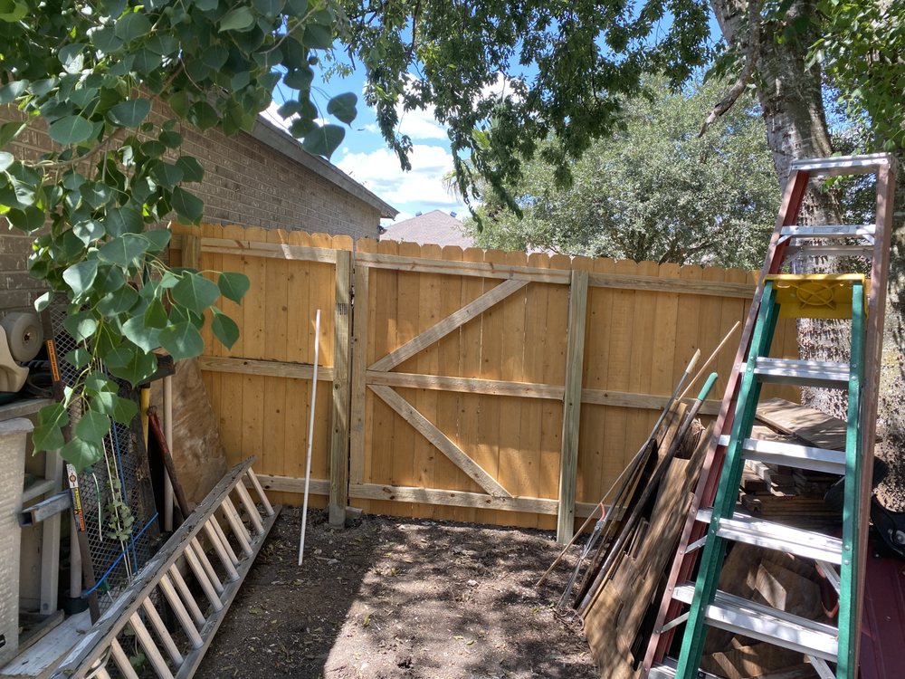 Slide of CBL Fencing and Roofing