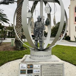 Tribute to Lineman