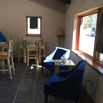 Dog Creek Lodge - Inside - Hotels Near Me - Olney, Montana