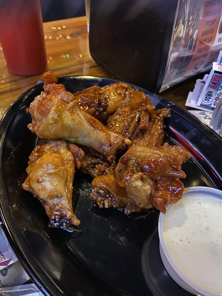 HOPPER’S BAR & GRILL 28 Photos & 49 Reviews 119 S Olive St, Waconia