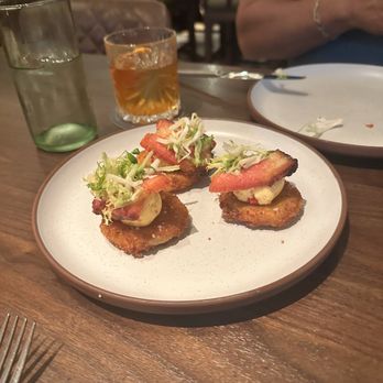 Yardbird - Fried Green Tomato BLT - Southern Near Me - Dallas, Texas Yardbird - Fried Green Tomato BLT - Southern Near Me - Dallas, Texas