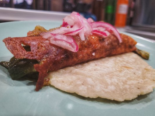 Tacos Neza Hollywood by null