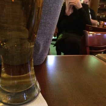 Tavern On the Main - The waitresses here are stunning! - Burgers Near Me - Clawson, Michigan Tavern On the Main - The waitresses here are stunning! - Burgers Near Me - Clawson, Michigan